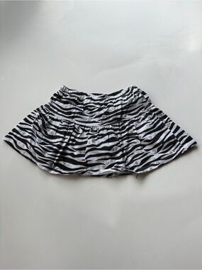Jumping Beans Girls Zebra Ruffle Skirt Size 5 Skort Black White Striped Small